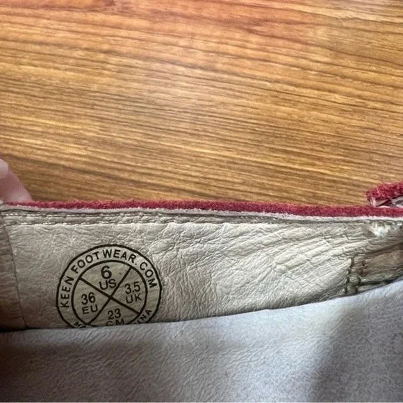 Keen Red Mary Jane Shoes Size 6 - Picture 10 of 10